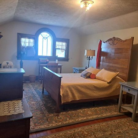 טרה הוט Harriott House, The Gallery Forest Room מראה חיצוני תמונה